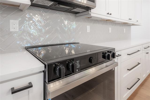 801 E NORTH STREET, Tampa, FL 33604