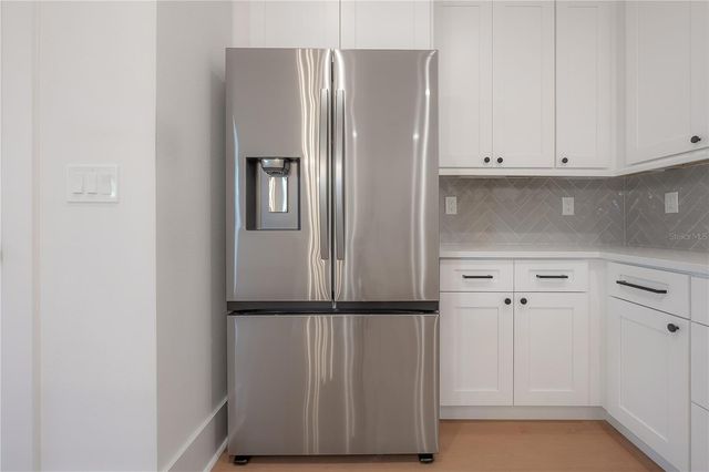 801 E NORTH STREET, Tampa, FL 33604