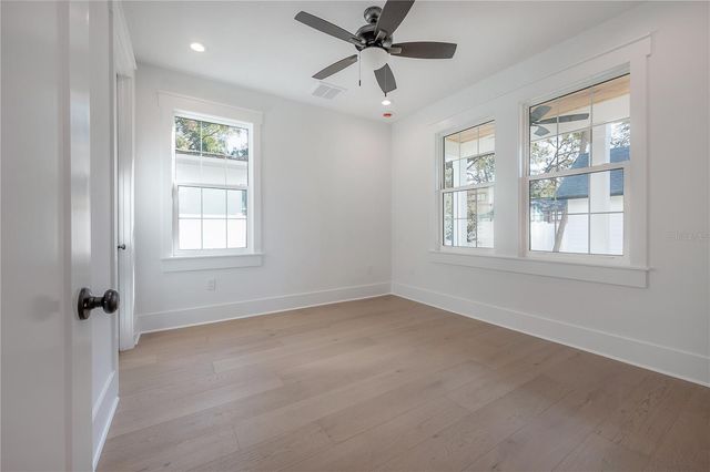 801 E NORTH STREET, Tampa, FL 33604