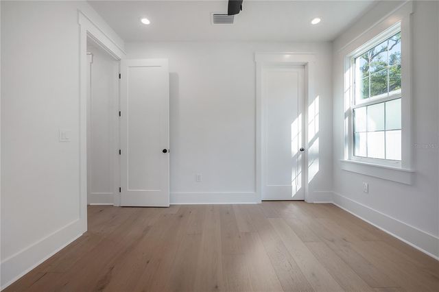 801 E NORTH STREET, Tampa, FL 33604