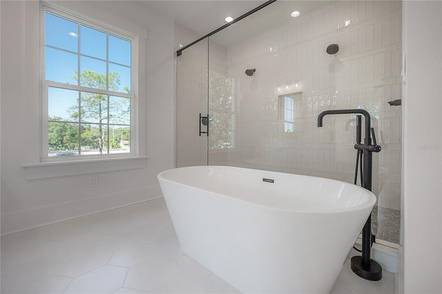 801 E NORTH STREET, Tampa, FL 33604