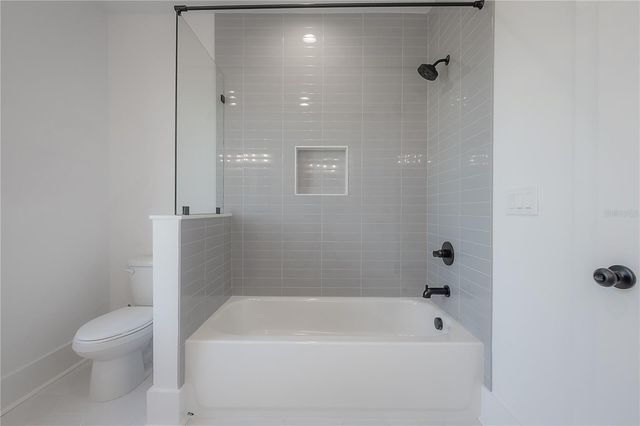 801 E NORTH STREET, Tampa, FL 33604