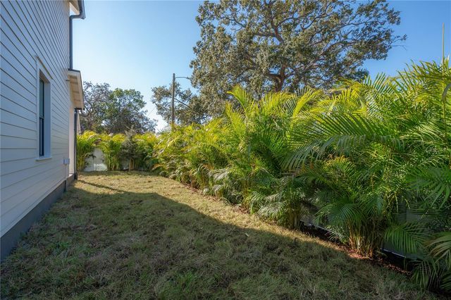 801 E NORTH STREET, Tampa, FL 33604