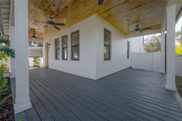 801 E NORTH STREET, Tampa, FL 33604