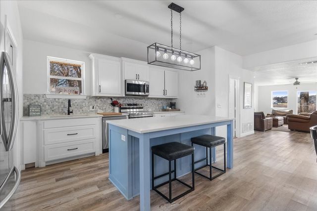 6837 Briar Road, Azle, TX 76020