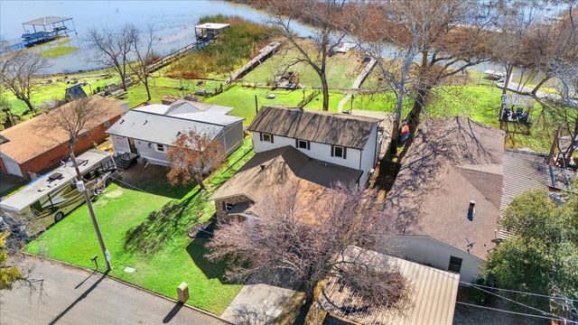 6837 Briar Road, Azle, TX 76020