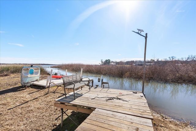 6837 Briar Road, Azle, TX 76020