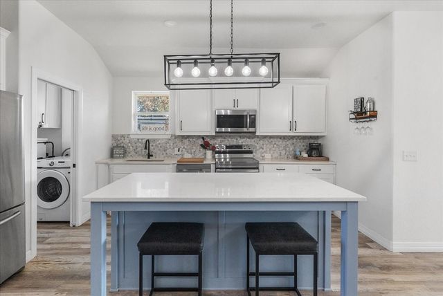 6837 Briar Road, Azle, TX 76020