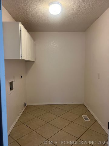 22510 E 98th Street S, Broken Arrow, OK 74014
