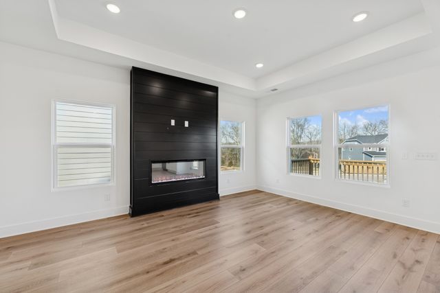 3204 Gravity Dr, Columbia, TN 38401