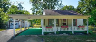 2240 Morrish Street, Burton, MI 48519