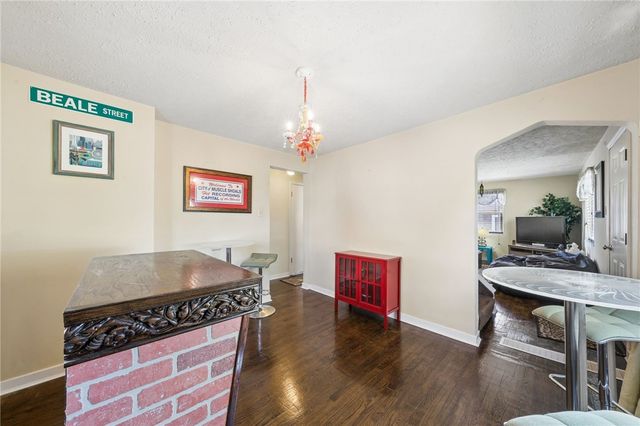 1320 Lebanon Church Rd, West Mifflin, PA 15236