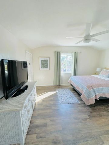 1060 Crest View Dr, Vista, CA 92081