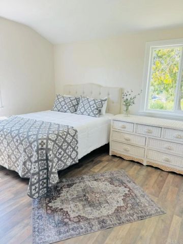 1060 Crest View Dr, Vista, CA 92081