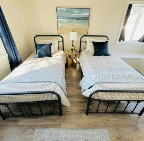 1060 Crest View Dr, Vista, CA 92081