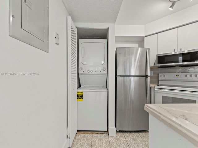 8365 SW 152nd Ave C-310, Miami, FL 33193