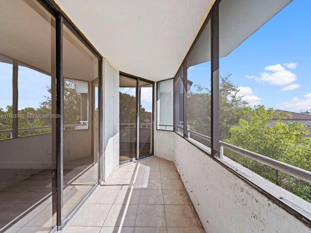 8365 SW 152nd Ave C-310, Miami, FL 33193