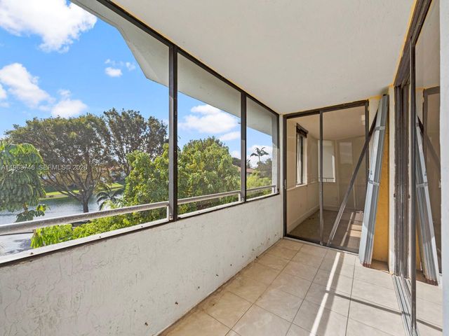 8365 SW 152nd Ave C-310, Miami, FL 33193