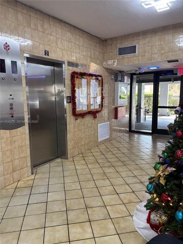 1470 NE 125th Ter 705, North Miami, FL 33161