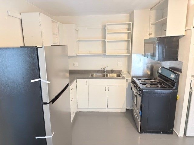 31 Arch Street, Haverhill, MA 01830