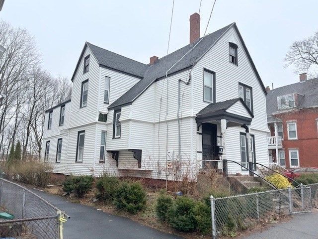 31 Arch Street, Haverhill, MA 01830