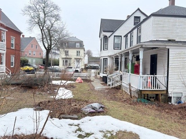 31 Arch Street, Haverhill, MA 01830