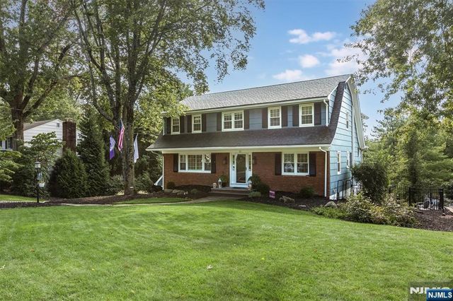 22 Sloping Hill Terrace, Wayne, NJ 07470