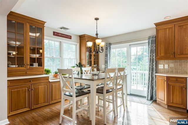 22 Sloping Hill Terrace, Wayne, NJ 07470