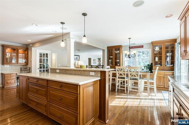 22 Sloping Hill Terrace, Wayne, NJ 07470