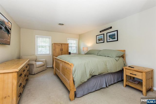 22 Sloping Hill Terrace, Wayne, NJ 07470