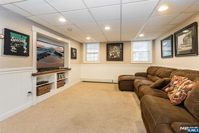 22 Sloping Hill Terrace, Wayne, NJ 07470