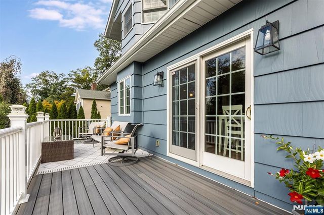 22 Sloping Hill Terrace, Wayne, NJ 07470