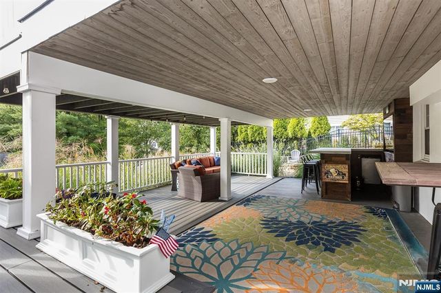 22 Sloping Hill Terrace, Wayne, NJ 07470