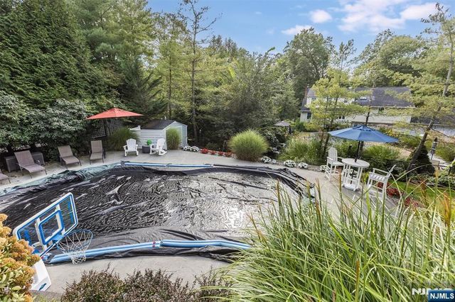 22 Sloping Hill Terrace, Wayne, NJ 07470
