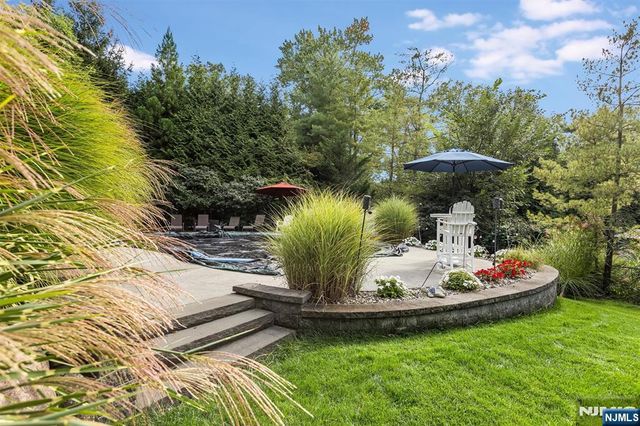 22 Sloping Hill Terrace, Wayne, NJ 07470