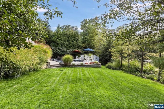 22 Sloping Hill Terrace, Wayne, NJ 07470