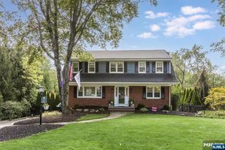 22 Sloping Hill Terrace, Wayne, NJ 07470