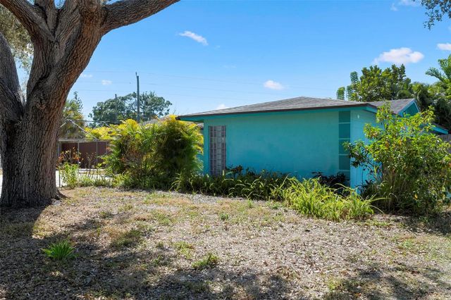 5310 HAYDEN BOULEVARD, Sarasota, FL 34232