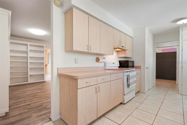 5310 HAYDEN BOULEVARD, Sarasota, FL 34232