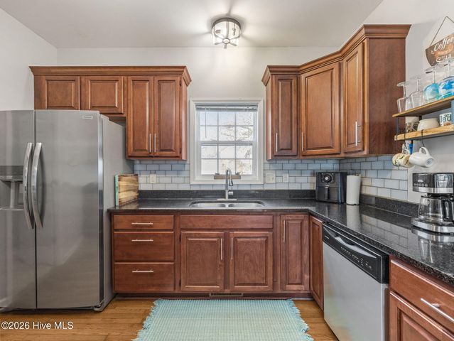 135 Shellbank Drive, Sneads Ferry, NC 28460