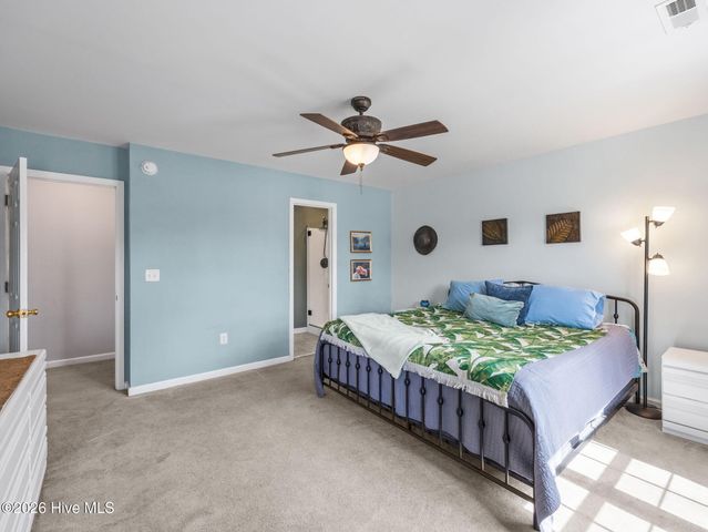 135 Shellbank Drive, Sneads Ferry, NC 28460