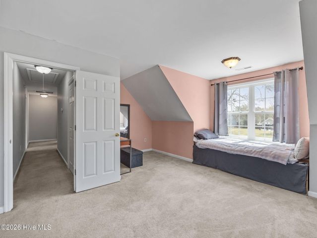 135 Shellbank Drive, Sneads Ferry, NC 28460