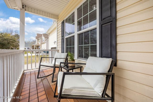 135 Shellbank Drive, Sneads Ferry, NC 28460