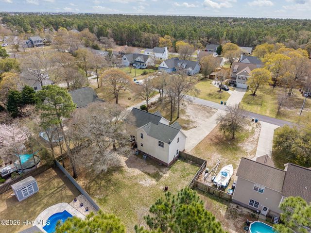 135 Shellbank Drive, Sneads Ferry, NC 28460