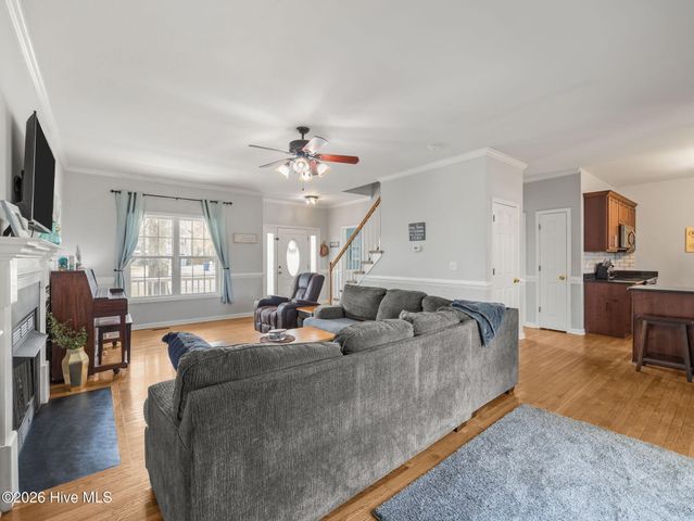 135 Shellbank Drive, Sneads Ferry, NC 28460