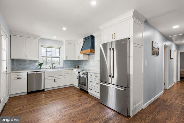 120 DICKINSON LN, Wilmington, DE 19807