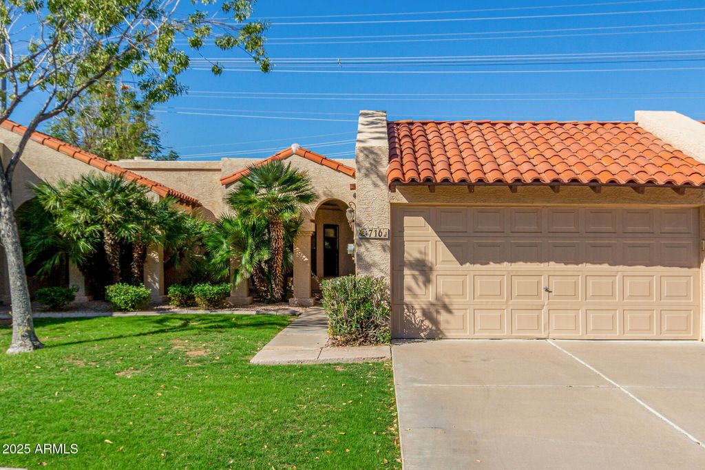 716 W BOXELDER Place, Chandler, AZ 85225
