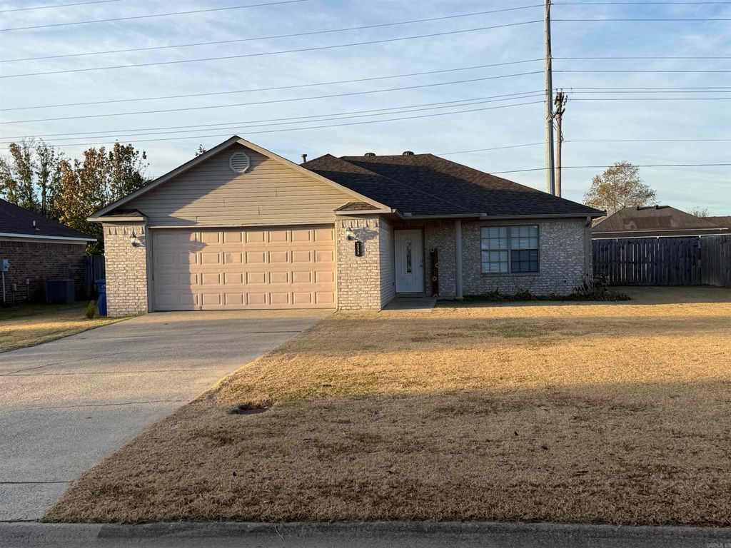 2335 Morning Glory, Conway, AR 72034