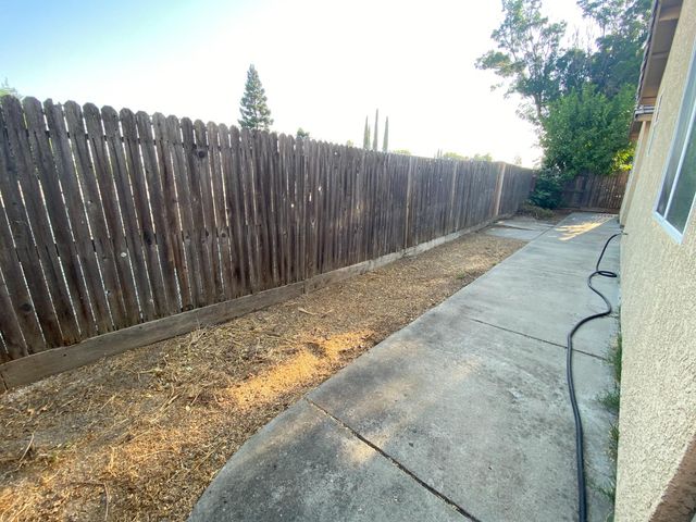 410 Sun Shower Cir, Sacramento, CA 95823