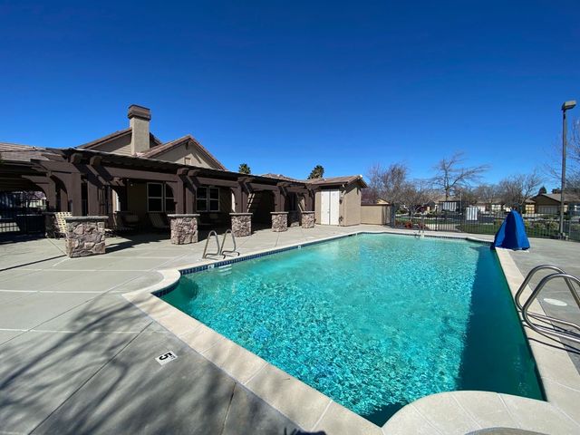 410 Sun Shower Cir, Sacramento, CA 95823